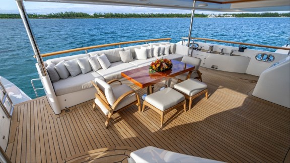 Image of ALLORA yacht #30