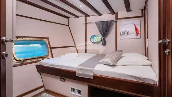 Image of NAUTILUS yacht #16