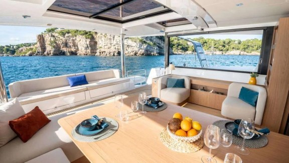Image of BALI KAI (BALI 5.8) yacht #3