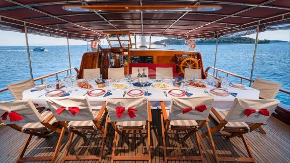 Aft Deck Dining
