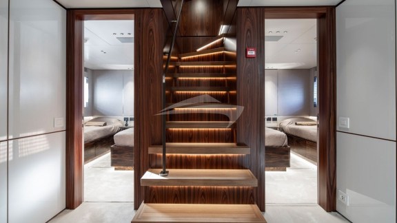 Image of LEXSEA yacht #8