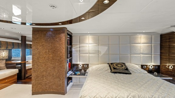 Image of TIAMAT yacht #7