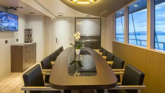 Image of Rara Avis yacht #17
