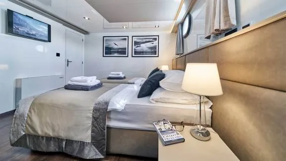 Image of Rara Avis yacht #33