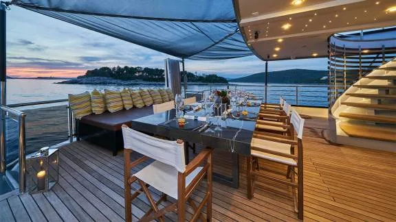 Image of Rara Avis yacht #13