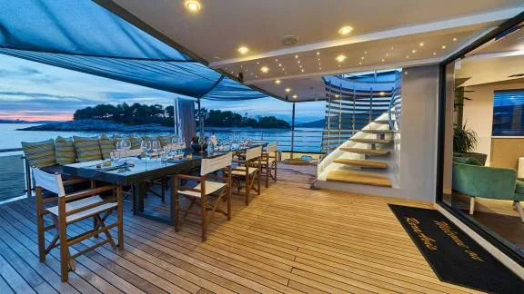 Image of Rara Avis yacht #12