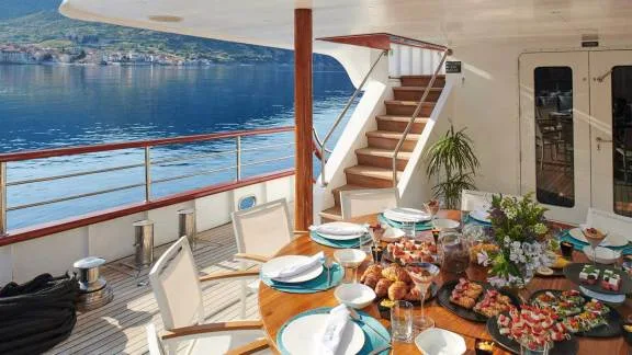 Image of Corsario yacht #19