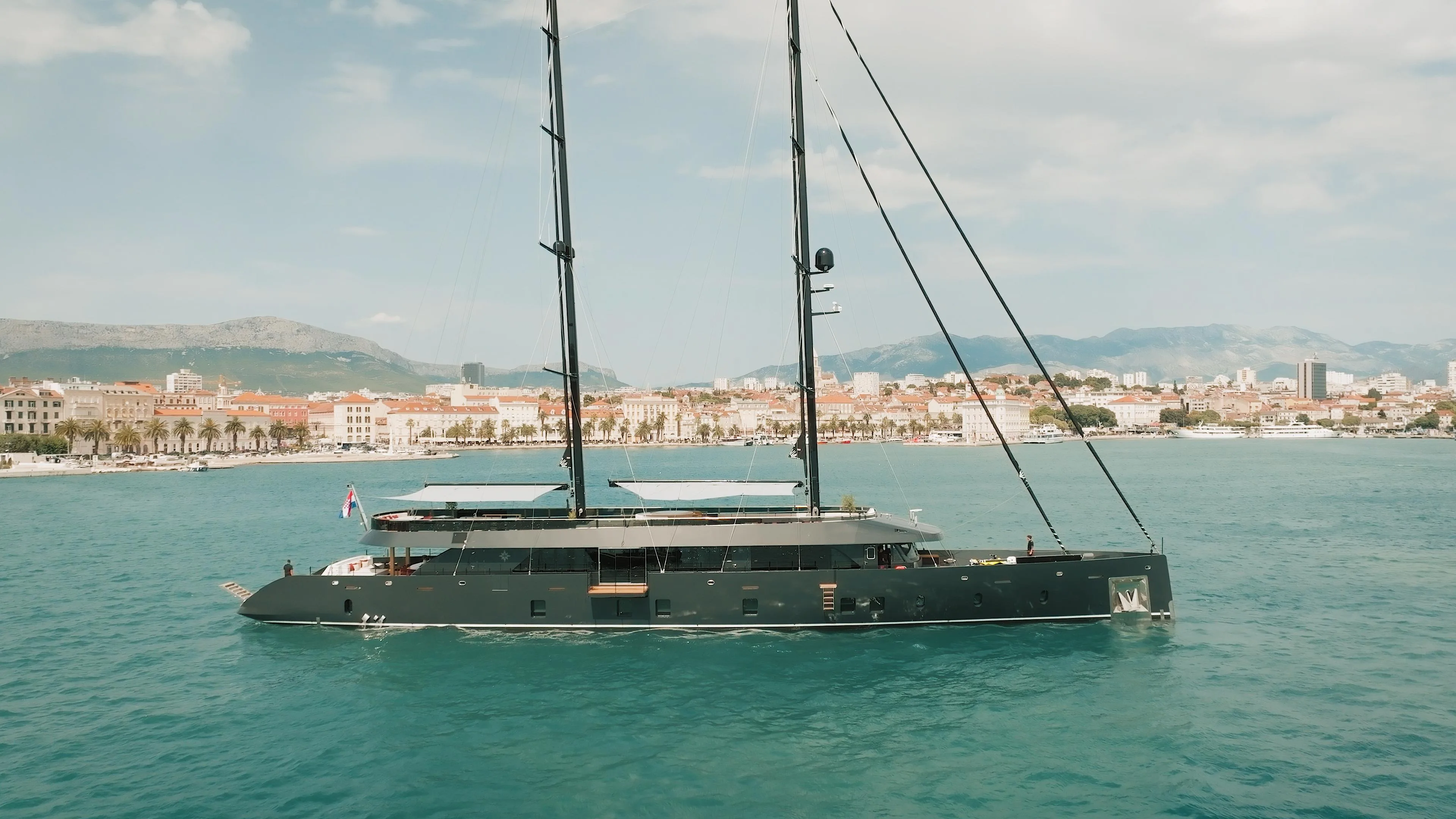 REPOSADO yacht