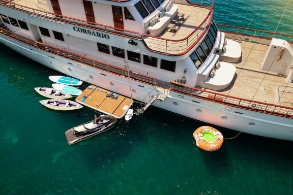 Image of Corsario yacht #10