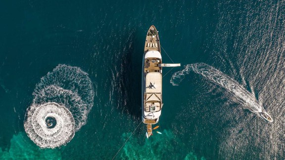 Image of Cristal yacht #2