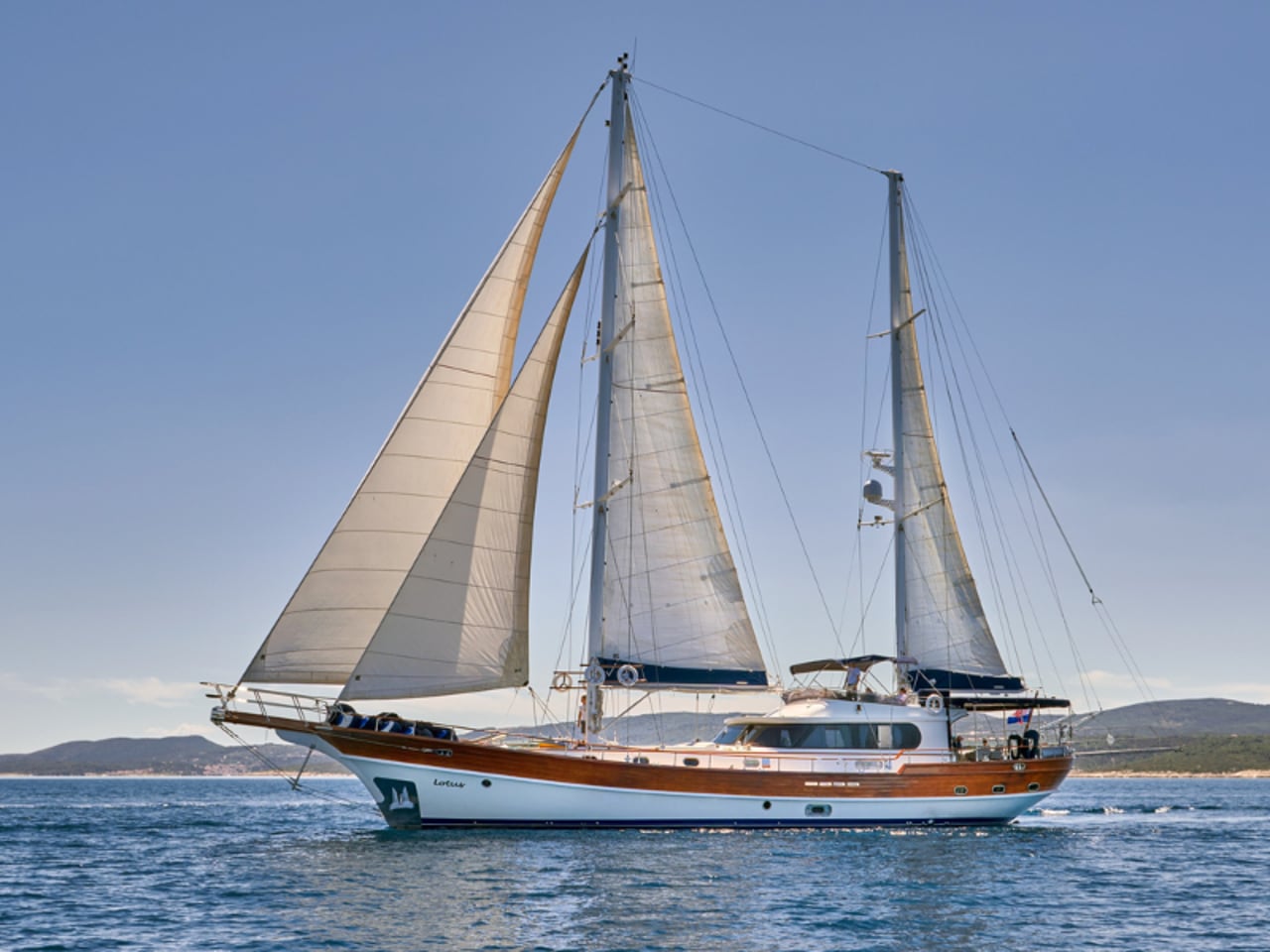 Yacht Video