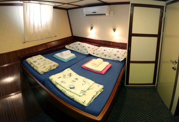 TAJNA MORA Guest Double Cabin