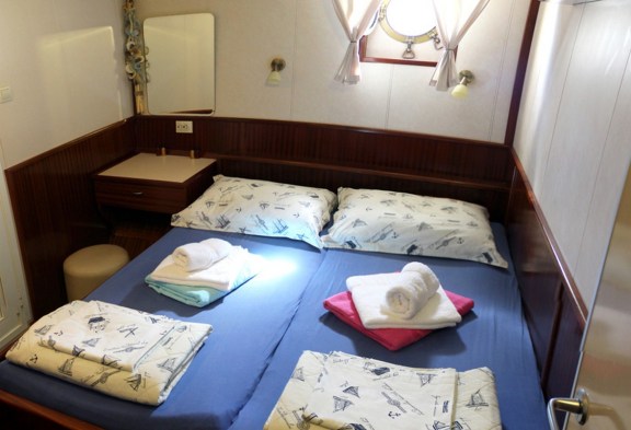 TAJNA MORA Guest Double Cabin