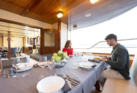 GALLANT Aft Deck Dining
