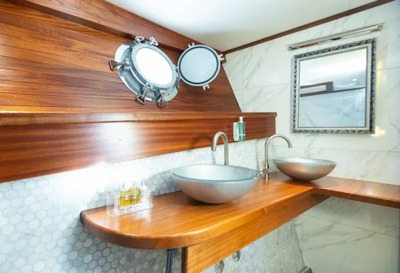 GALLANT Guest Bathroom