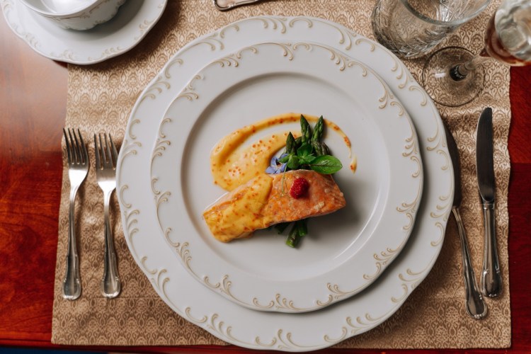 SEAGULL III Cuisine