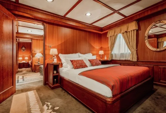SEAGULL III Guest Cabin