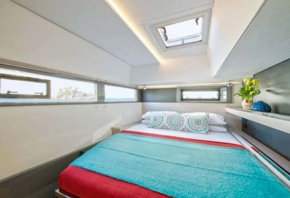 SISTERS Double Cabin