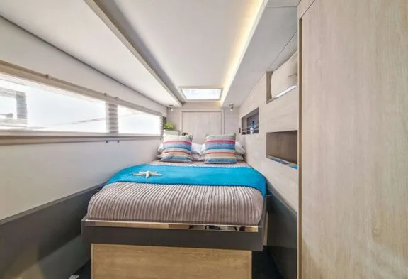 SISTERS Double Cabin