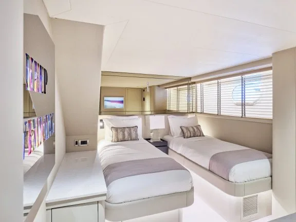 Image of ENDLESS SUMMER yacht #16