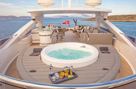 Image of AQUA LIBRA yacht #5