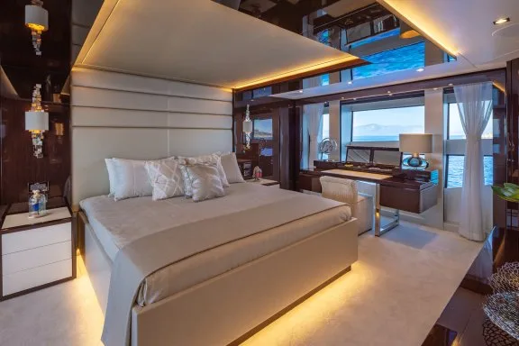 Image of AQUA LIBRA yacht #14