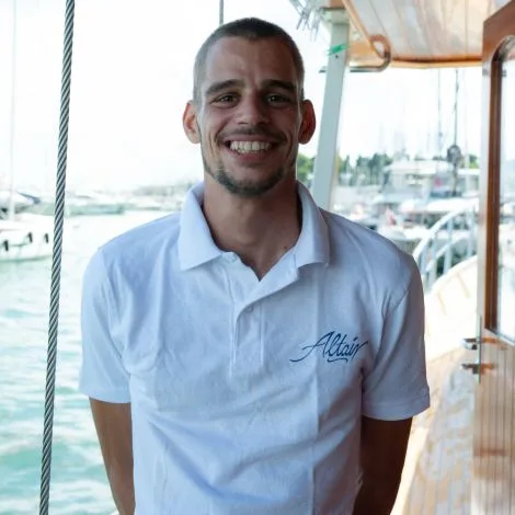 Crew of Altair|Captain