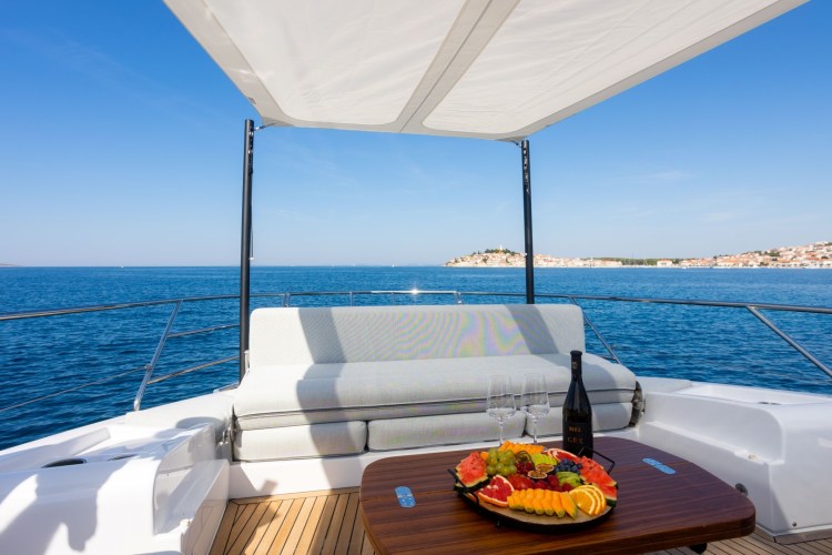 Bow Seating Area