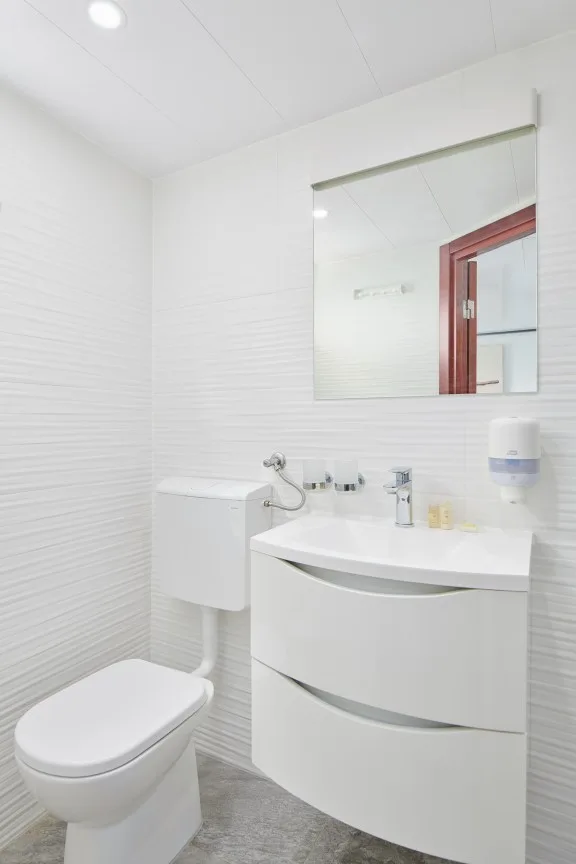 Ensuite