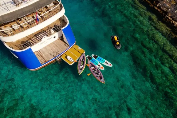 Swim Platform With Toys