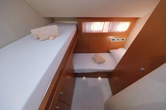 Bunk Cabin