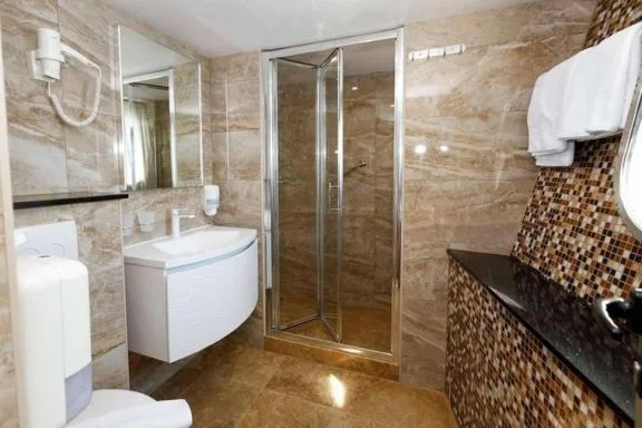 Ensuite