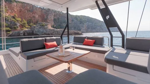 Sun Deck Seating
