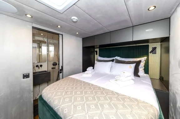 Guest Suite