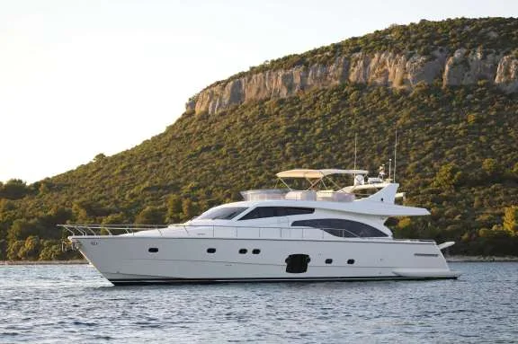 Motor Yacht DOMINIQUE