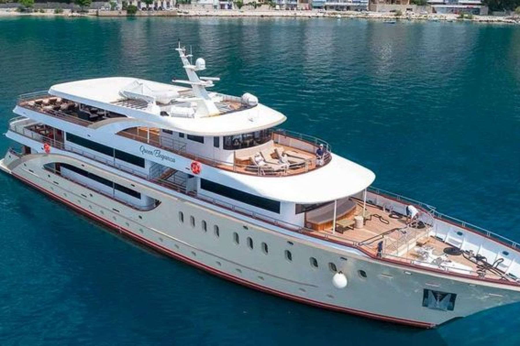 Main image of Queen Eleganza yacht