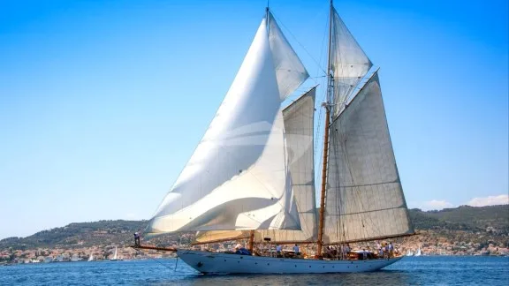 Motor Yacht PURITAN