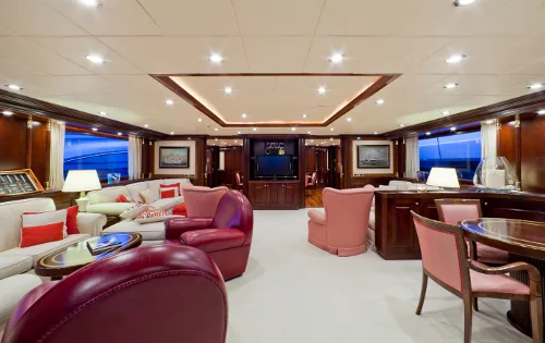 Yacht SOPHIE BLUE - Main Salon looking Aft