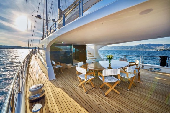 Croatian crewed yacht ACAPELLA