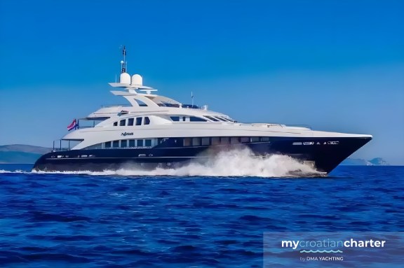 luxury yacht charter croatia with crew