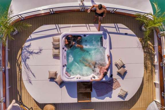 Jacuzzi, Croatia Small Ship Cruise Freedom