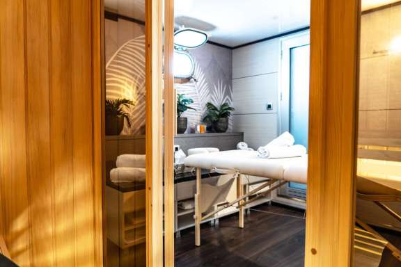 Massage Room, Croatia Small Ship Cruise Aretha