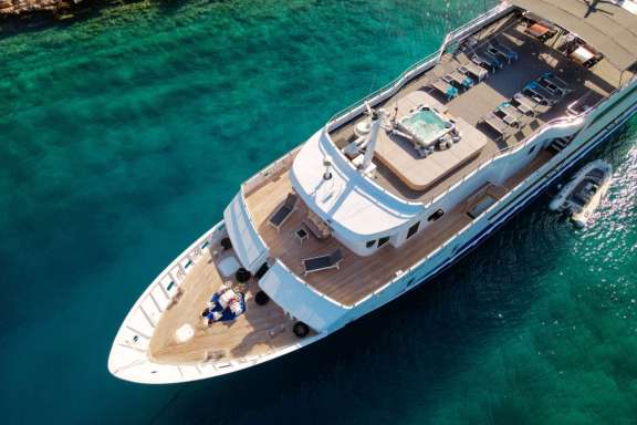 Croatia Small Ship Cruise, Lupus Mare (32 guests)