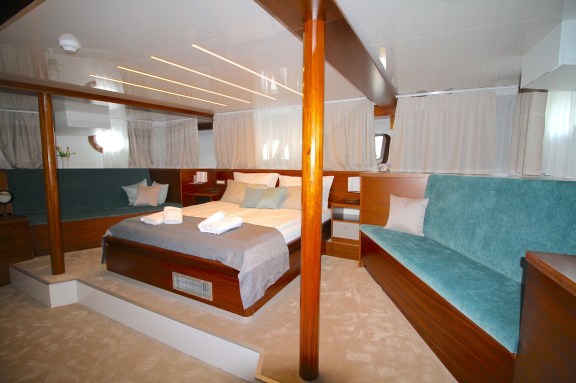 Motor Sailor Corsario's VIP Cabin