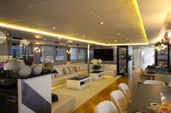 Luxury Motor Yacht (Mini Cruise Ship) Freedom: Main Saloon and Lounge Area