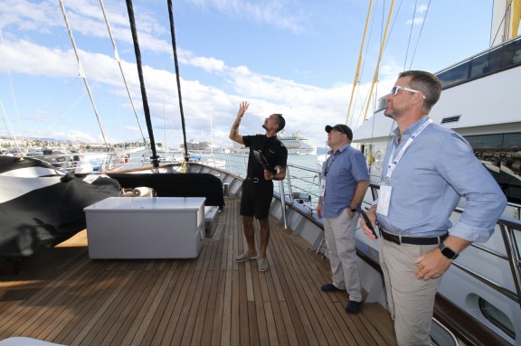 Luxury Motorsailer Rara Avis - Bow