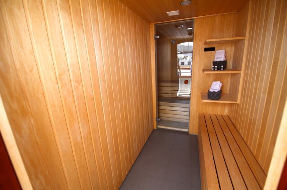 Luxury Motor Sailor Corsario: Sauna