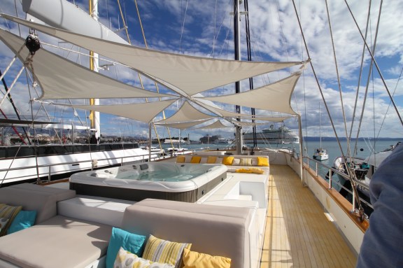 Luxury Motorsailer Dalmatino - Flybridge