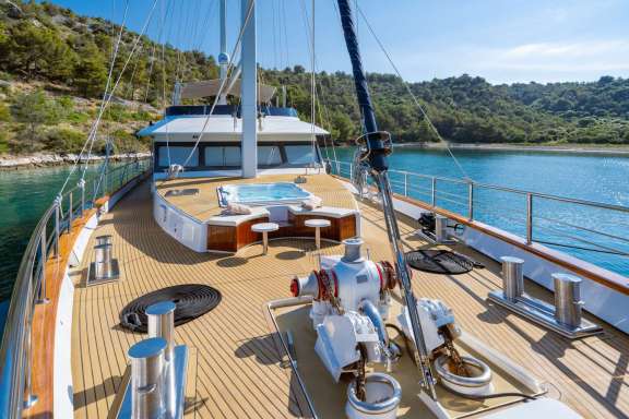Luxury Motorsailer Navilux Foredeck and Jacuzzi