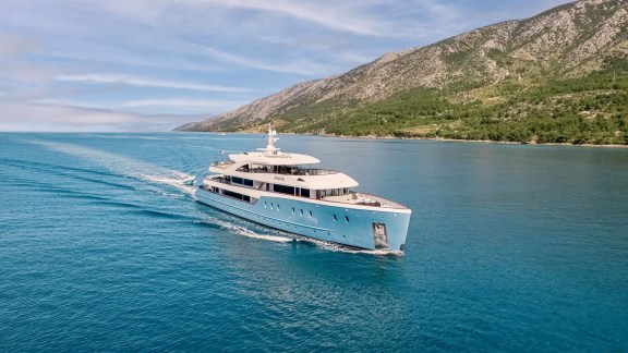 Croatia luxury yacht charter, Ohana cruising